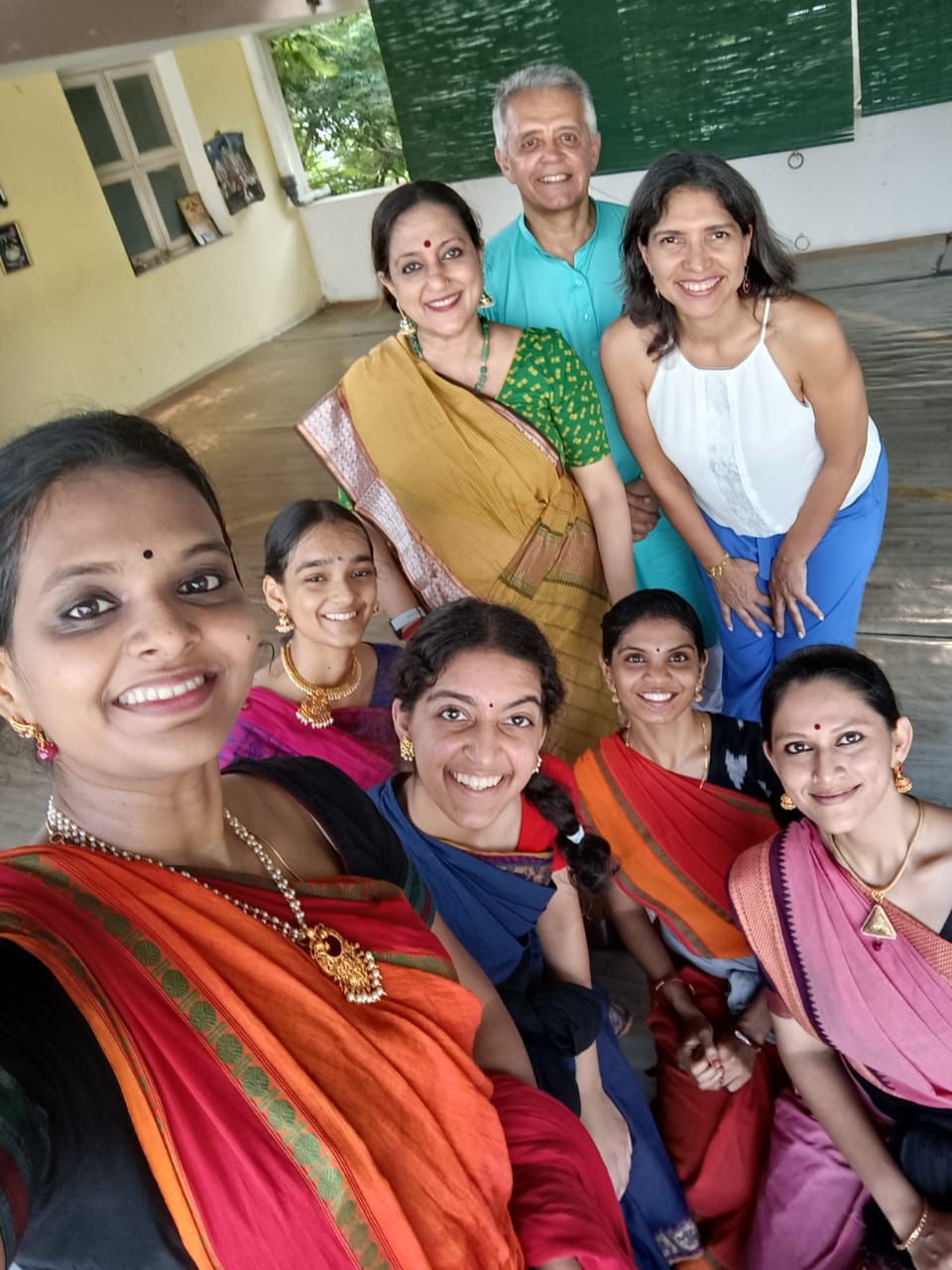 Aarushi Lakhi with Priya Murle and students in Chennai